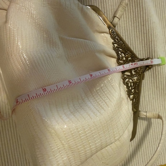 Vintage 1950s Fancy Nancy Atlanta White Faux Lizard Frame Handbag - Picture 4 of 11